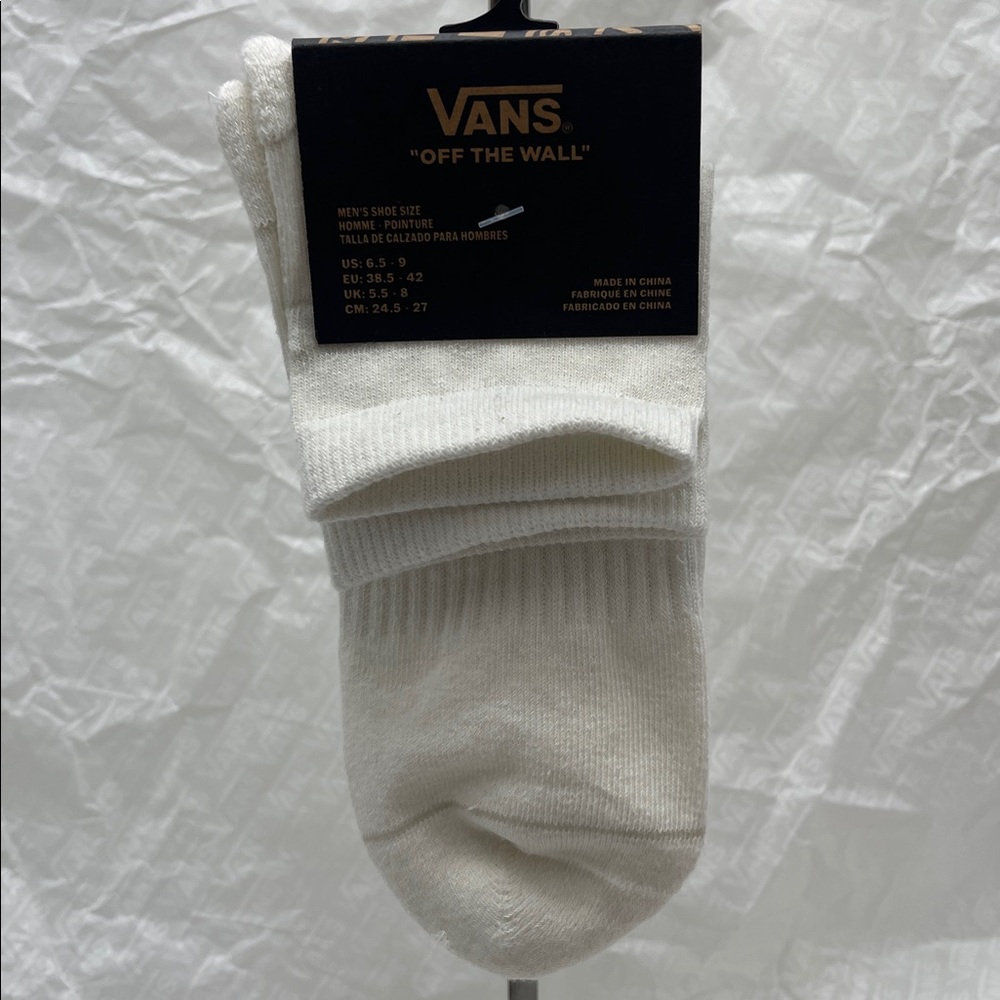 VANS. HALF CREW
HAUTEUR CHENLE CALCETIN DE MEDIA CAÑA
"OFF THE WALL"
1 pair